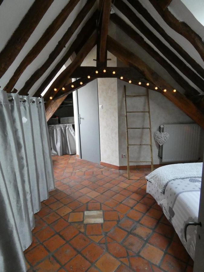 Maison De Charme Pres De Beauval Saint-Cyran-du-Jambot Ngoại thất bức ảnh