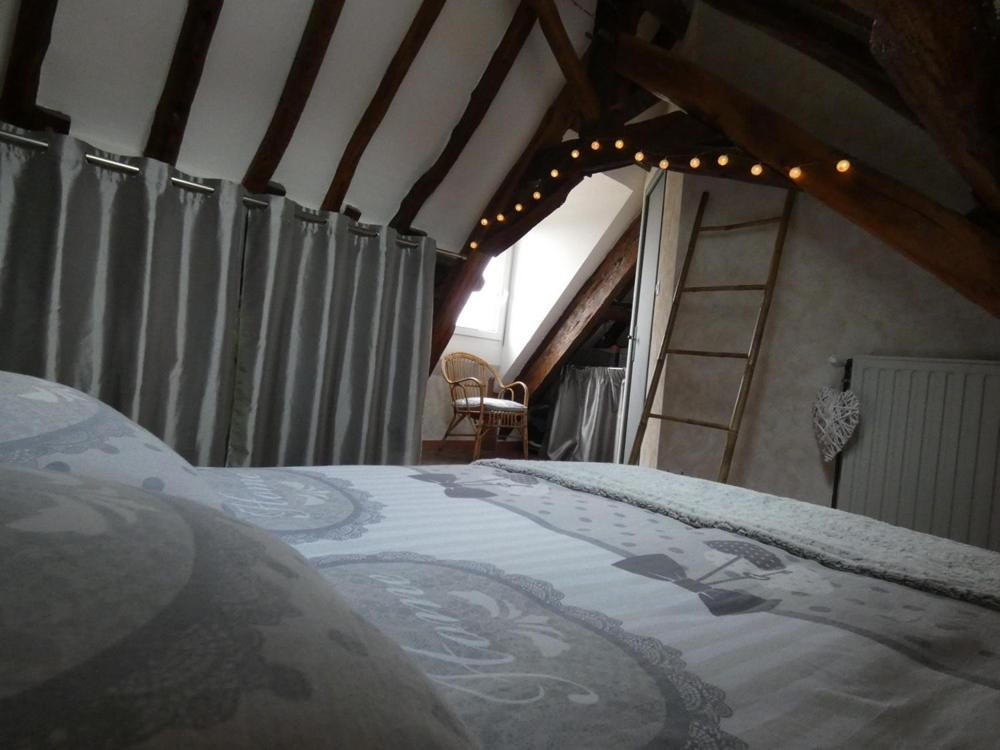 Maison De Charme Pres De Beauval Saint-Cyran-du-Jambot Ngoại thất bức ảnh